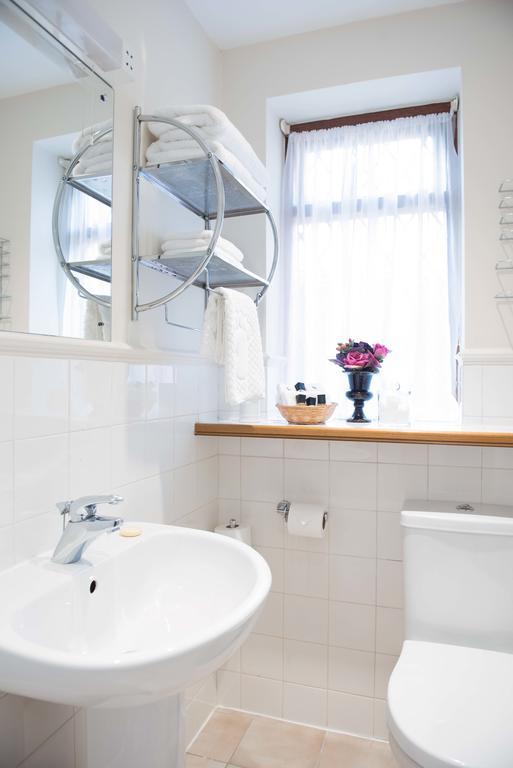 Burswood Guest House Bishopthorpe Buitenkant foto